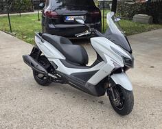 Kymco - X town
