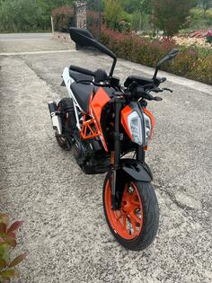 KTM - Duke 390