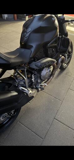 Ducati - MONSTER