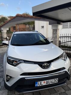 Toyota - RAV 4 - 2.0