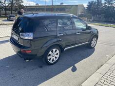 Mitsubishi - Outlander - 2.0