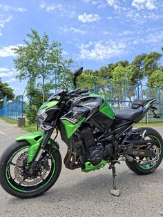 Kawasaki - Z900
