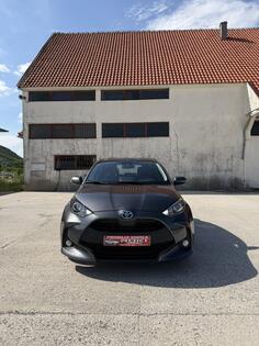 Toyota - Yaris - 1.5 HYBRID -AUTOMATIK