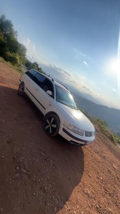 Volkswagen - Passat - 1.9 66