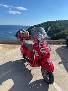 Piaggio - Vespa GTS 250IE