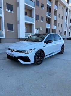 Volkswagen - Golf 8 - 2.0 TDI