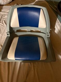 Chairs and benches for watercrafts
