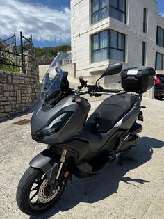 Honda - ADV 350