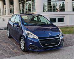 Peugeot - 208