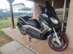 Yamaha - Xmax 250