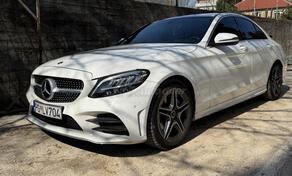 Mercedes Benz - C 200 - C 200D