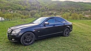 Mercedes Benz - C 220 - 220