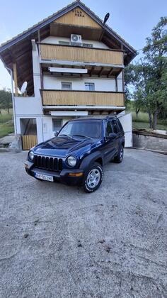 Jeep - Liberty - 3.7L