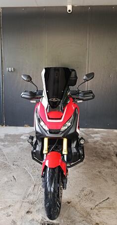 Honda - ADV 750