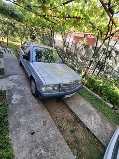Mercedes Benz - 190 - 1.8