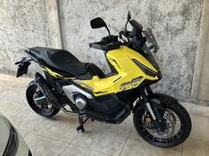 Honda - XADV750