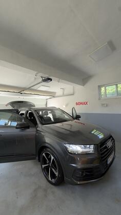 Audi - Q7 - 3.0 s line