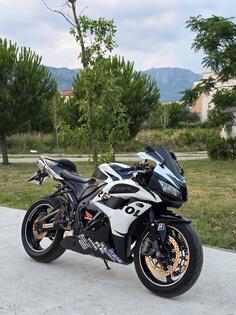 Honda - CBR 600 RR