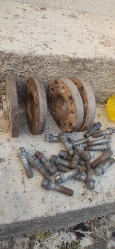 Distance 20 mm - 5x112