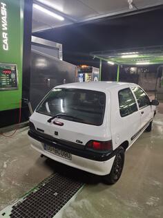 Renault - Clio - 1.4