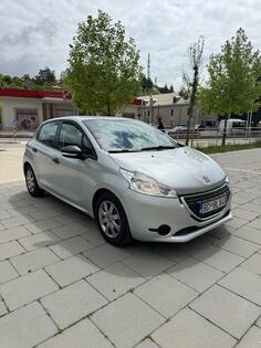 Peugeot - 208 - AUTOMATIC