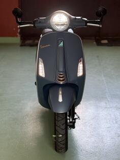 Piaggio - Piaggio Vespa Primavera-Officiana 8 150