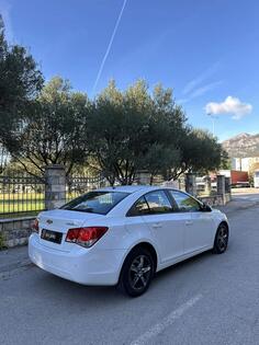 Chevrolet - Cruze - 2.0