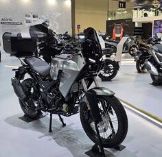 SYM - NOVI SYM NH-R 300