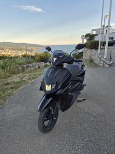 Yamaha - Rayzer