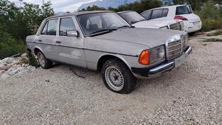 Mercedes Benz - 200 - 200d