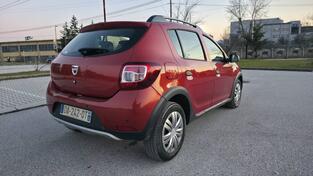 Dacia - Stepway - 1.5 dci