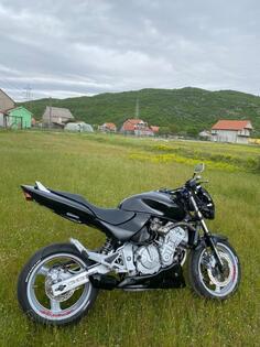 Honda - HORNET