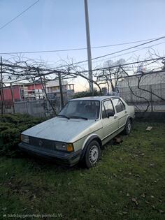 Volkswagen - Jetta - 1.6 benz