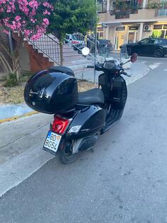 Piaggio - vespa