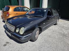 Mercedes Benz - E 200 - 2.0 Benz