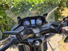 Kymco - downtown 350i