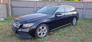 Mercedes Benz - E 220