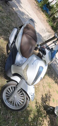 Piaggio - beverly