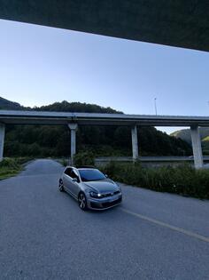 Volkswagen - Golf GTI - GTI
