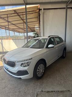 Škoda - Kamiq - 1.0 TSI ESSENCE PLUS 115 KS