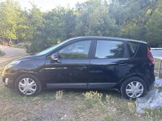 Renault - Scenic - 1.5 DCI