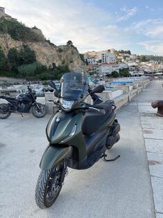 Piaggio - beverly 400s