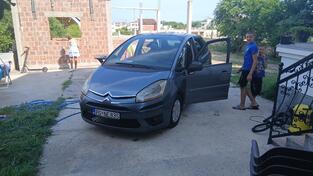 Citroen - C4 Picasso - 16 hdi