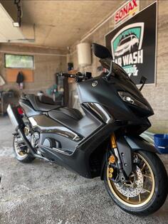 Yamaha - T MAX TechMax