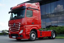Mercedes Benz - Actros 1845 tegljač / MP5 / Big Space / Gume 100% / Nakon isteka servisnog ugovor...