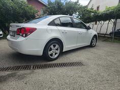 Chevrolet - Cruze - 1.6