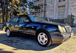 Mercedes Benz - E 250 - w210