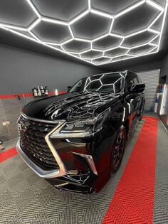 Lexus - LX 570 - 5.7