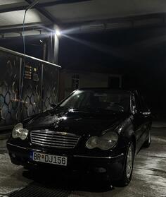 Mercedes Benz - C 220 - c 220