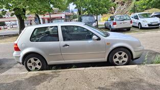 Volkswagen - Golf 4 - 1.6 benz